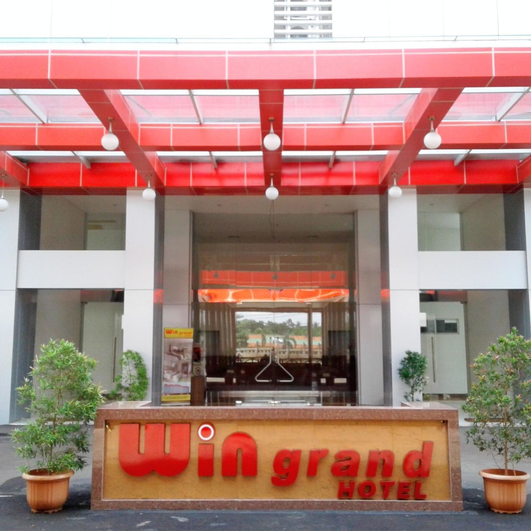 โรงแรมวิน แกรนด์ เบกาซิ ภายนอก รูปภาพ